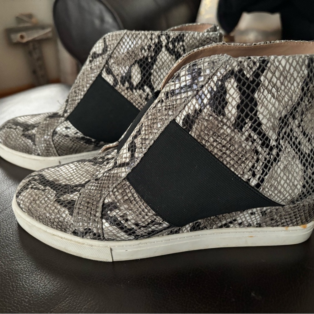 Paolo Black and White Snake Print Sneakers